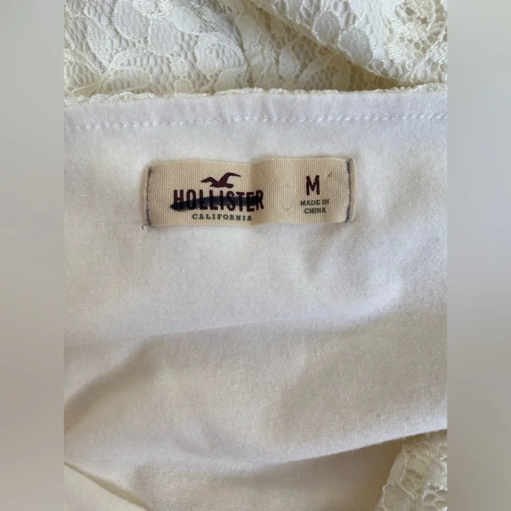 Hollister Women’s Lace Mini Dress Size M - Picture 4 of 6